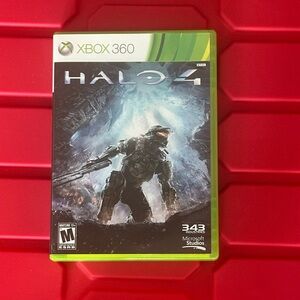 Euc Halo 4 for Xbox 360 - 2 disc set